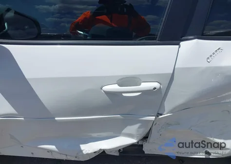 2024 Toyota Rav4 Le z USA, uszkodzony, nr VIN 2T3H1RFV0RW363317